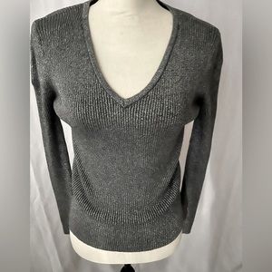 Ribbed sweater, size medium​